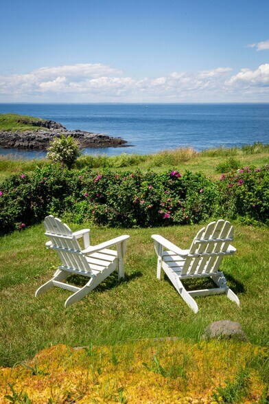 More Photos Of 5 Wharf Hill Rd, Monhegan Hospitality For Sale