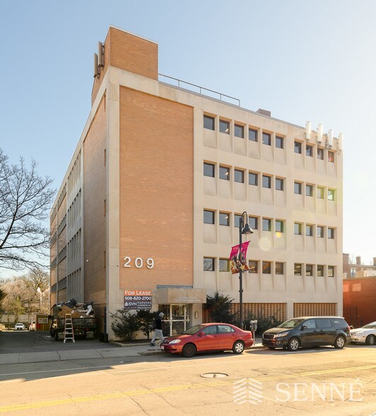 Primary Photo Of 209 Harvard St, Brookline Medical For Lease