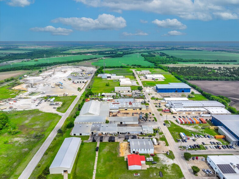 More Photos Of 1121-1201 Industrial Dr, Royse City Manufacturing For Sale