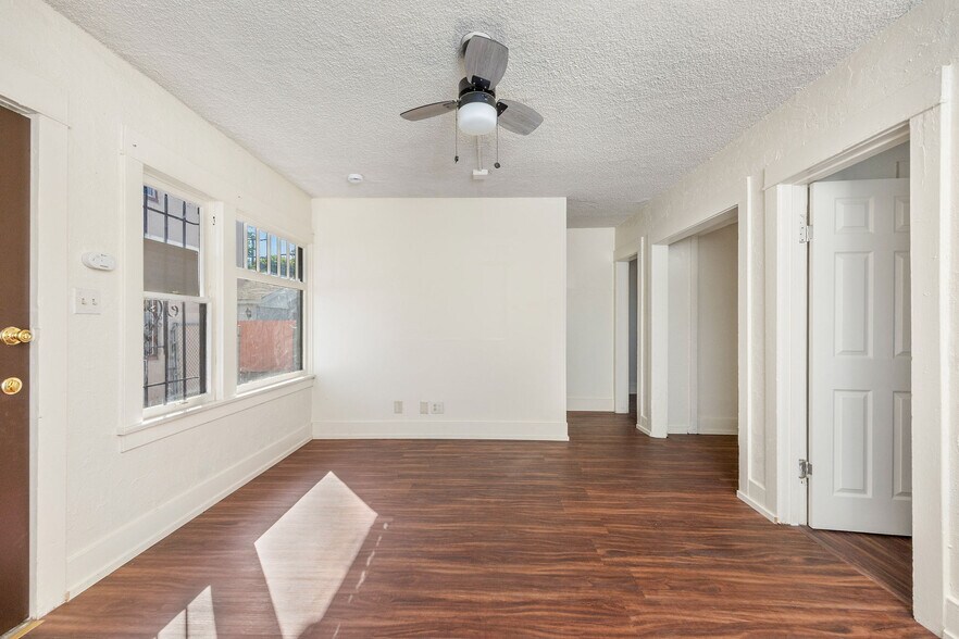 More Photos Of 817 E New York St, Long Beach Multifamily For Sale