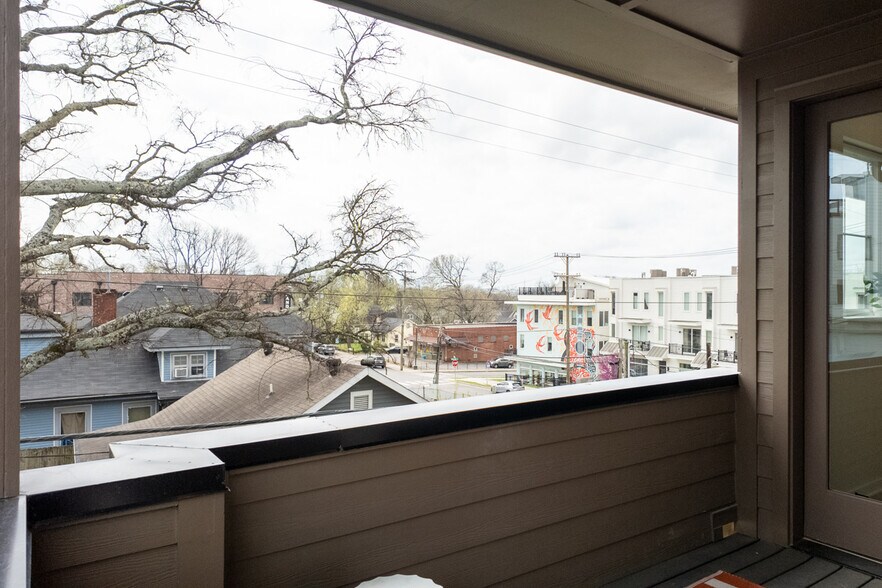 More Photos Of 1233 Lischey Ave, Nashville Apartments For Sale