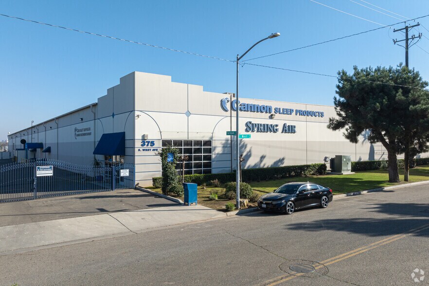 More Photos Of 375 S West Ave, Fresno Distribution For Sale