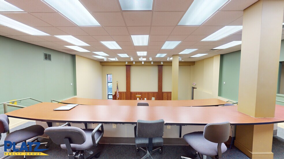 More Photos Of 114 W 5th St, East Liverpool Office For Sale