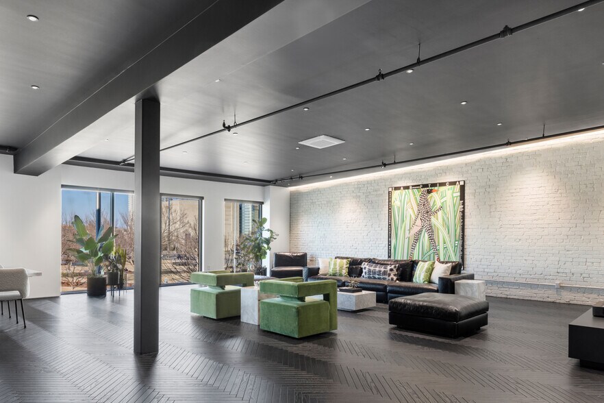 More Photos Of 518 Colcord Dr, Oklahoma City Storefront Retail Residential For Sale