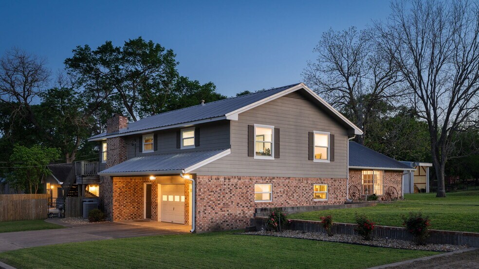 More Photos Of 2355 Jackson League Cir, Brenham Lodge Meeting Hall For Sale