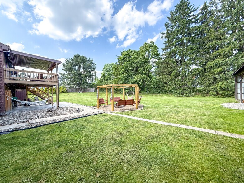 More Photos Of 13080 US 422, Kittanning Storefront Retail Residential For Sale