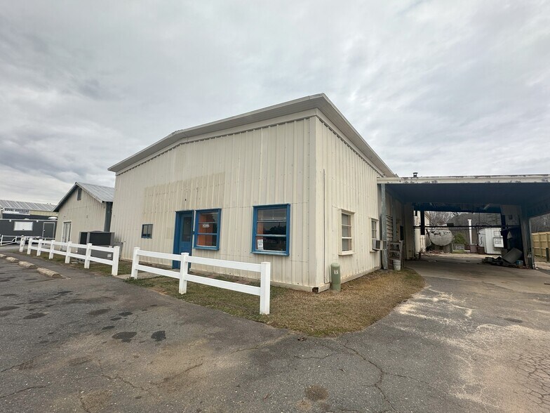 More Photos Of 3832 Charles Raper Jonas Hwy, Stanley Warehouse For Lease