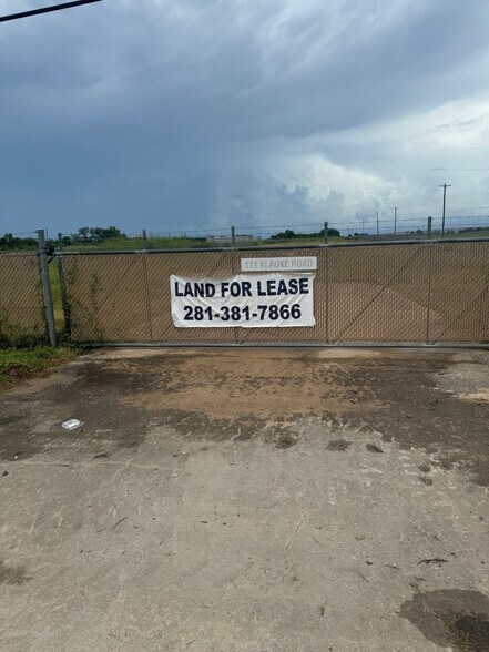 More Photos Of 111 Klauke rd, Rosenberg Land For Sale