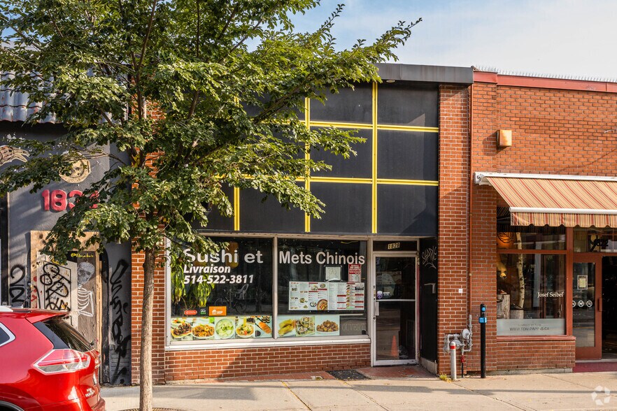 More Photos Of 1828 Av du Mont-Royal E, Montréal Restaurant For Lease