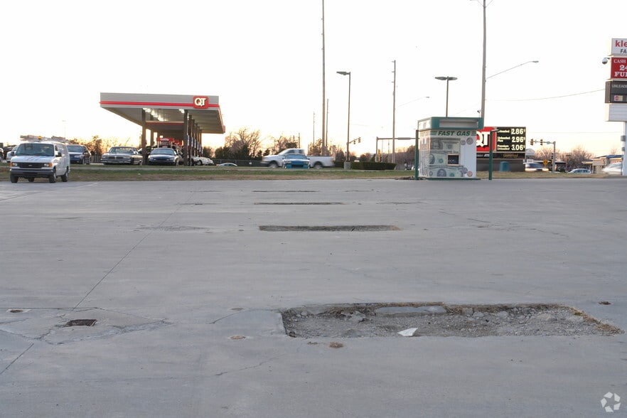Primary Photo Of 11333 E Central Ave, Wichita Land For Lease