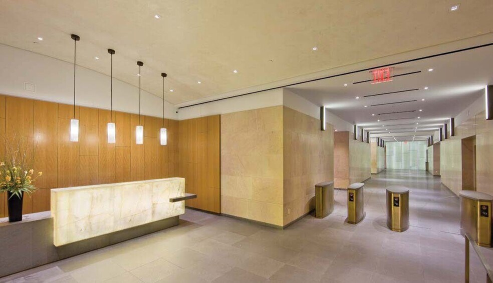 More Photos Of 125 Park Ave, New York Office For Lease