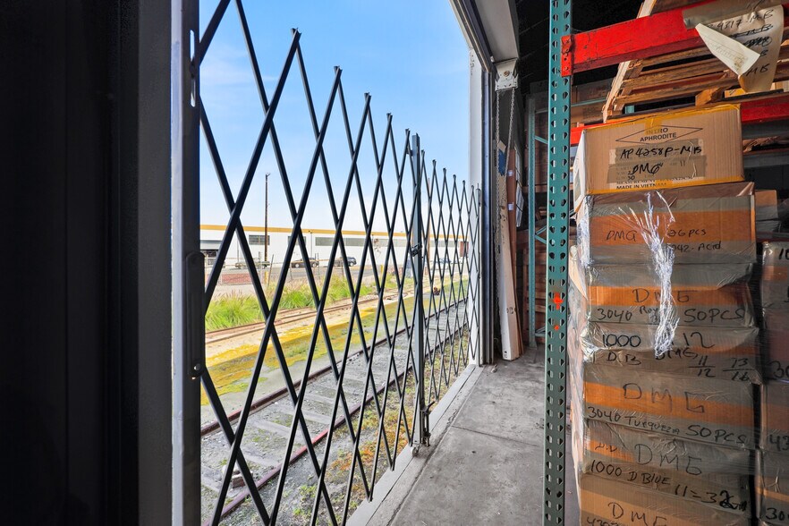 More Photos Of 4807-4827 E 49th St, Vernon Warehouse For Lease