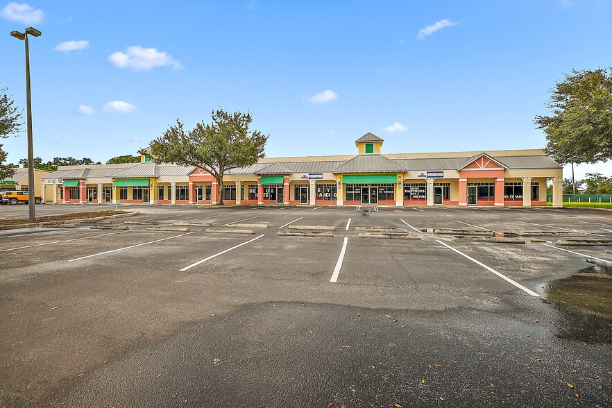 Primary Photo Of 20180 N US Highway 27, Clermont Unknown For Lease