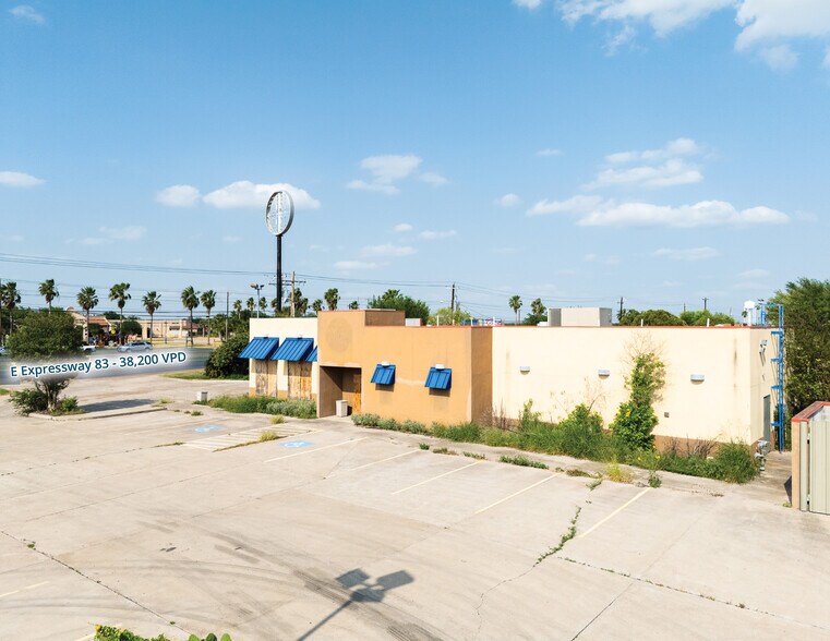 More Photos Of 688 E Expressway 83, La Joya Restaurant For Sale