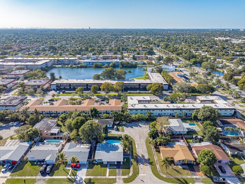 More Photos Of 5971 NW 17th Pl, Sunrise Apartments For Sale