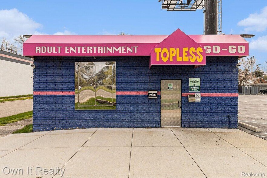 More Photos Of 16550-16512 Telegraph Rd, Detroit General Retail For Sale