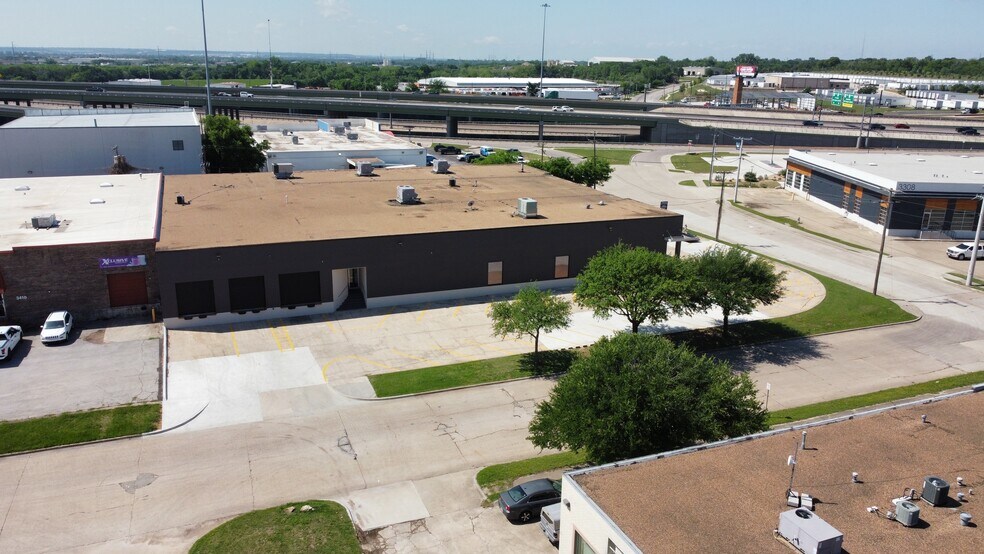 More Photos Of 3400 Royalty Row, Irving Distribution For Sale