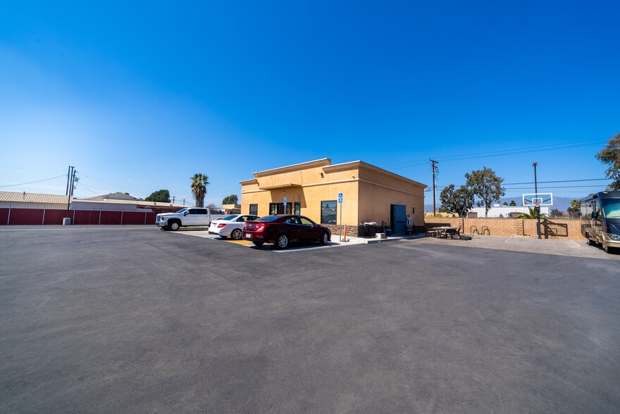 More Photos Of , Ontario Unknown For Sale