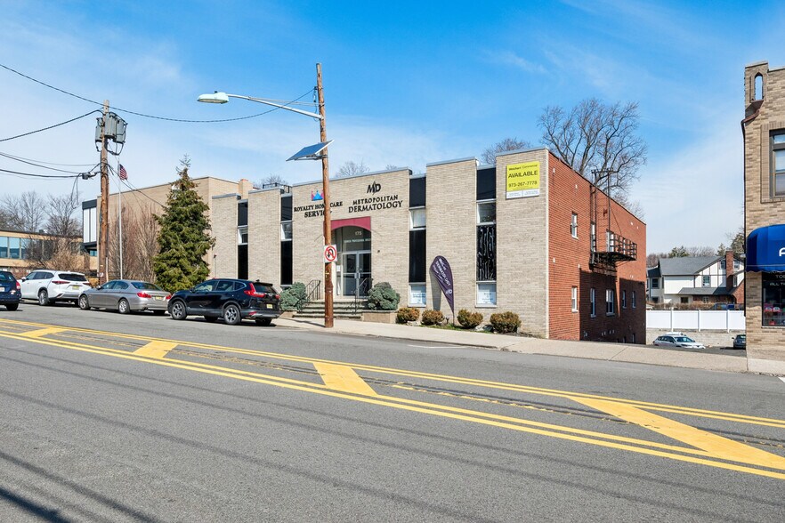 More Photos Of 175 Cedar Ln, Teaneck Medical For Lease
