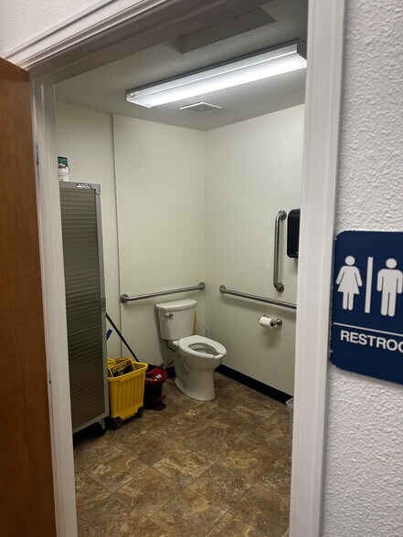 More Photos Of 2695 Patterson Rd, Grand Junction Storefront For Lease