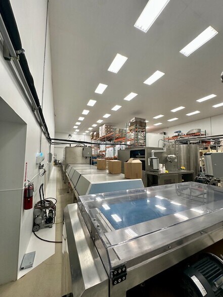 More Photos Of 7465 Commercial Cir, Fort Pierce Warehouse For Sale