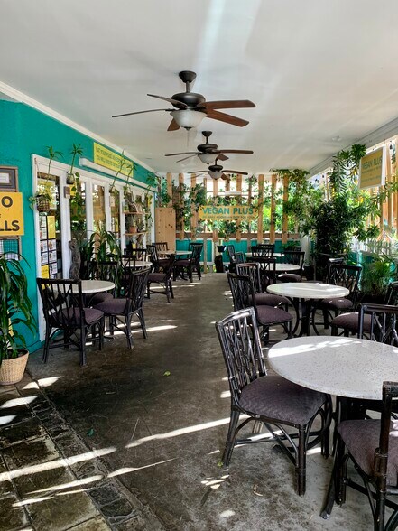 More Photos Of 3036 Waialae Ave, Honolulu Restaurant For Sale