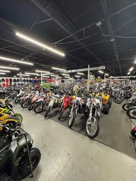 More Photos Of 4030 Sunrise Hwy, Oakdale Flex For Sale