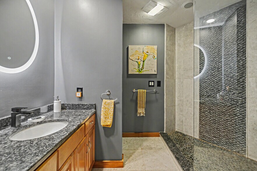 More Photos Of 7291 Stone Rd, Medina Office For Sale