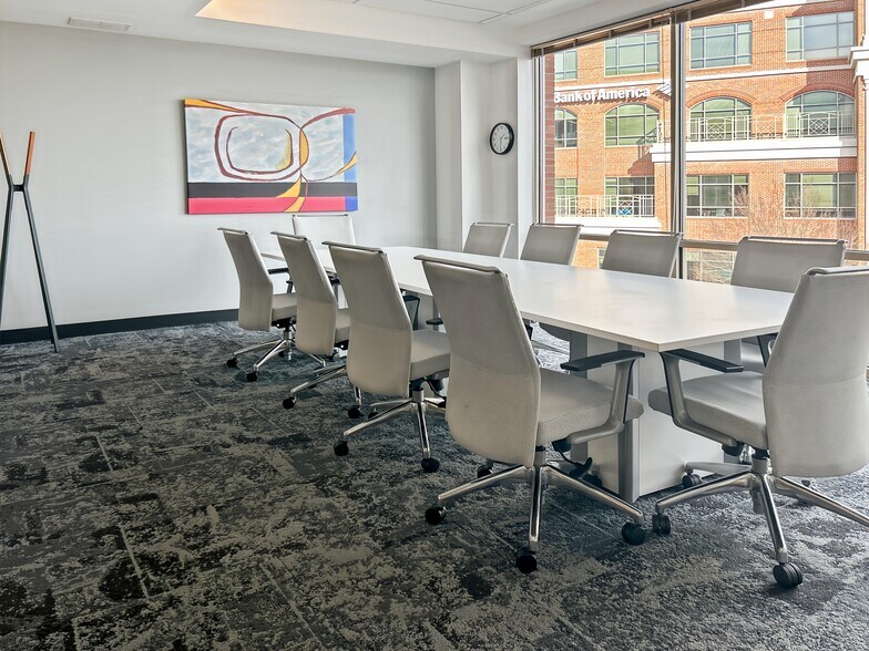 More Photos Of 11815 Fountain Way, Newport News Coworking Space