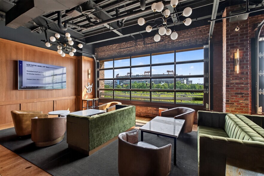 More Photos Of 128-130 2nd Ave N, Nashville Bar For Sale