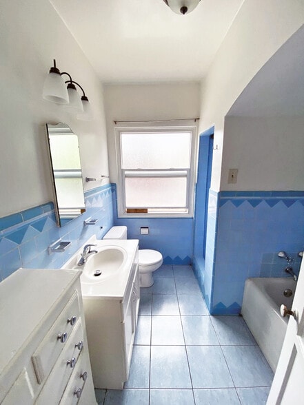 More Photos Of 321 W Hill St, Long Beach Multifamily For Sale