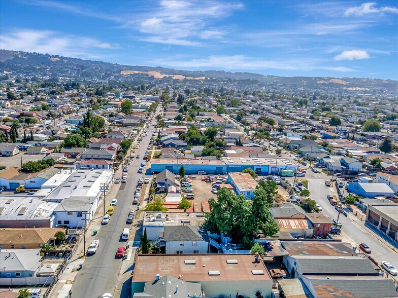 More Photos Of 954 86th Ave, Oakland Manufacturing For Sale