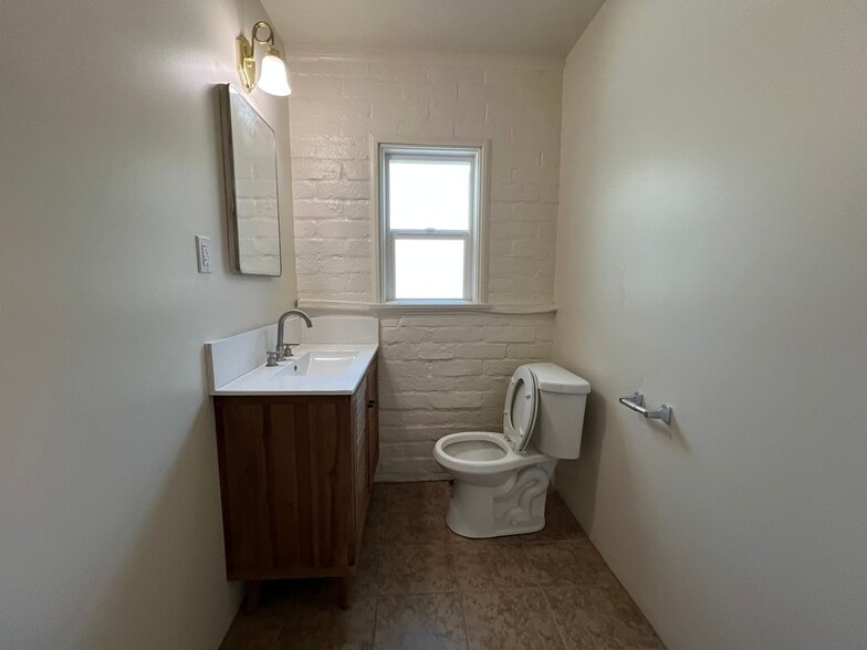 More Photos Of 621 E Route 66, Glendora Industrial For Sale