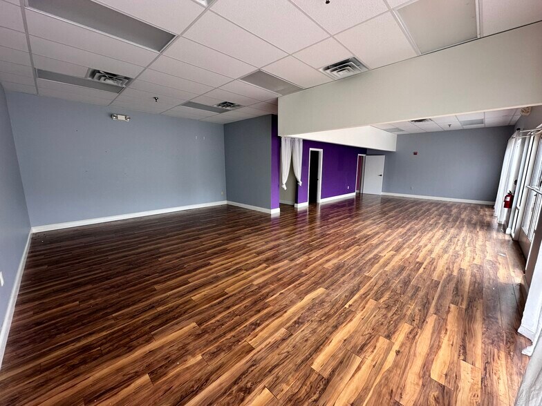 More Photos Of 4551-4555 Empire Ct, Fredericksburg Unknown For Lease