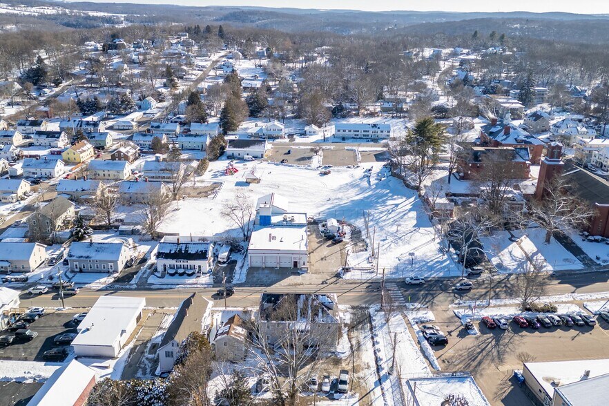 More Photos Of 133-139 Providence St, Taftville Storefront Retail Residential For Lease