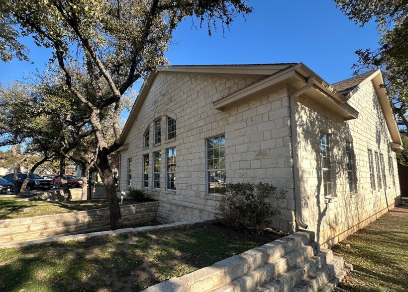 More Photos Of 12335 Hymeadow Dr, Austin Office For Sale