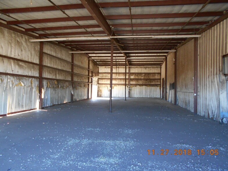 More Photos Of 3700 N Quincy St, Plainview Warehouse For Sale