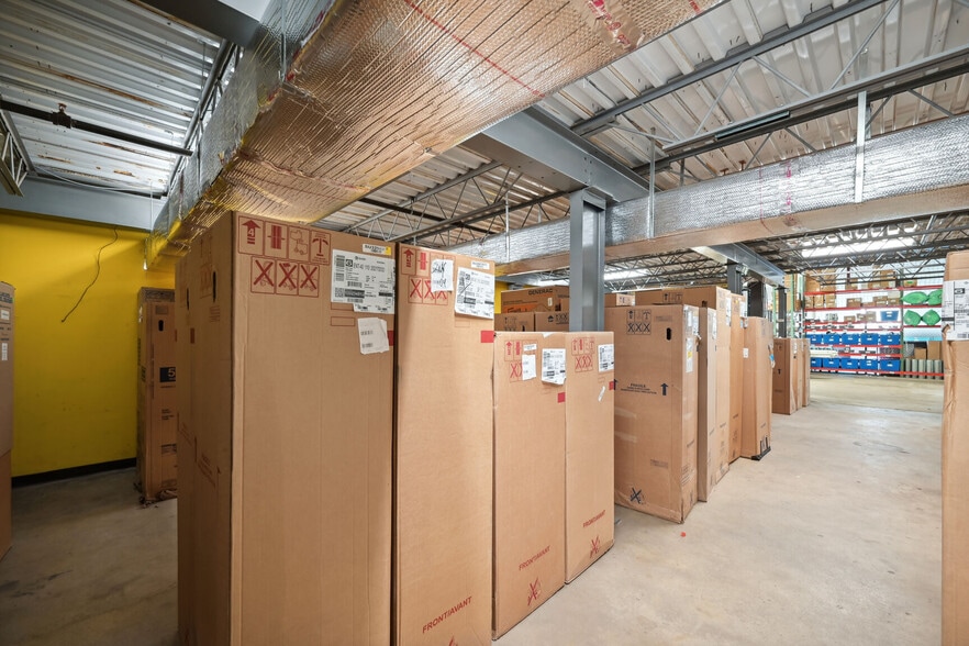 More Photos Of 11 Cotters Ln, East Brunswick Warehouse For Sale