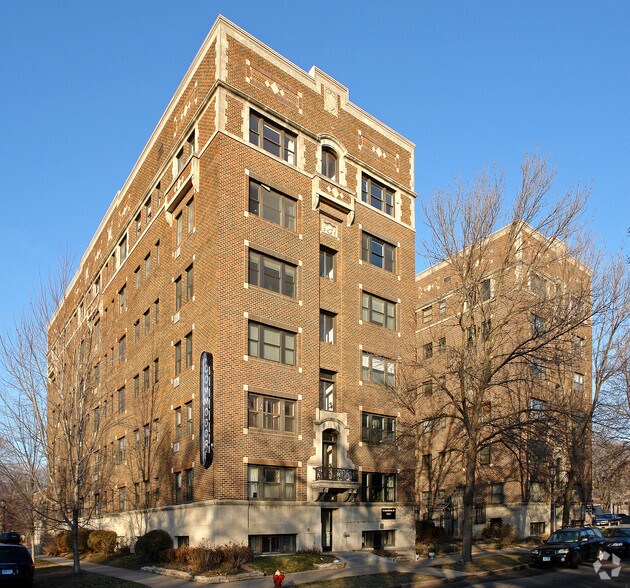 Primary Photo Of 79 Western Ave N, Saint Paul Apartments For Sale