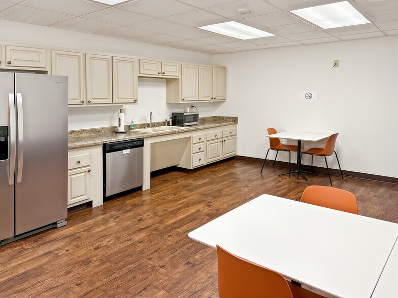 More Photos Of 301 S Polk St, Amarillo Coworking Space