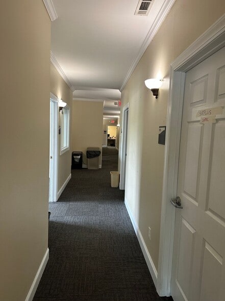 More Photos Of 24 Alicia Ln, Dahlonega General Retail For Lease