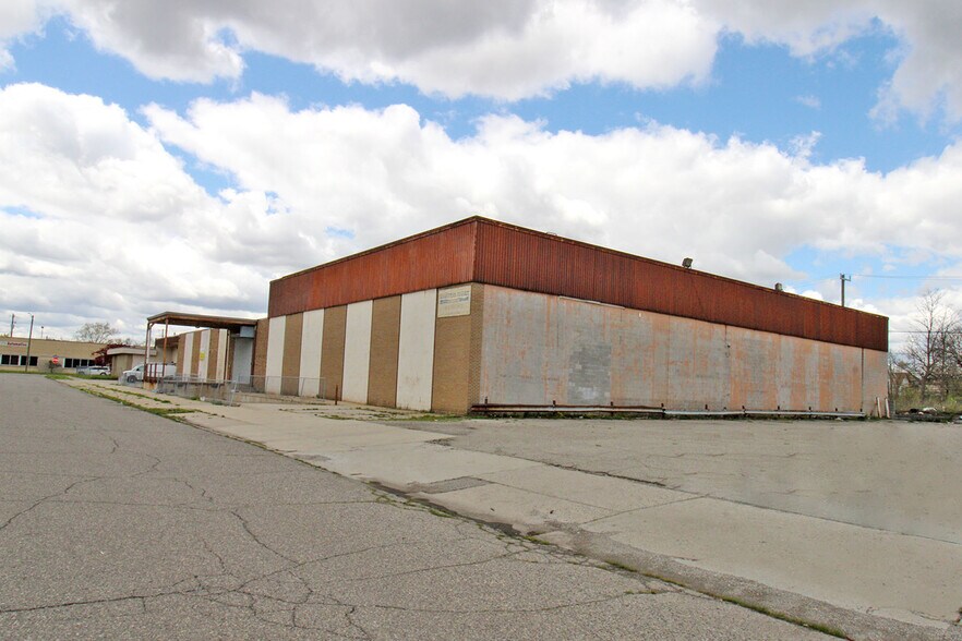 Primary Photo Of 15100 Second Ave, Highland Park Warehouse For Sale