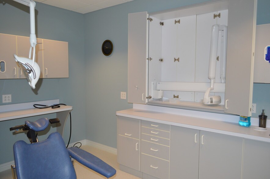 More Photos Of 66 N Main St, Sellersville Medical For Sale