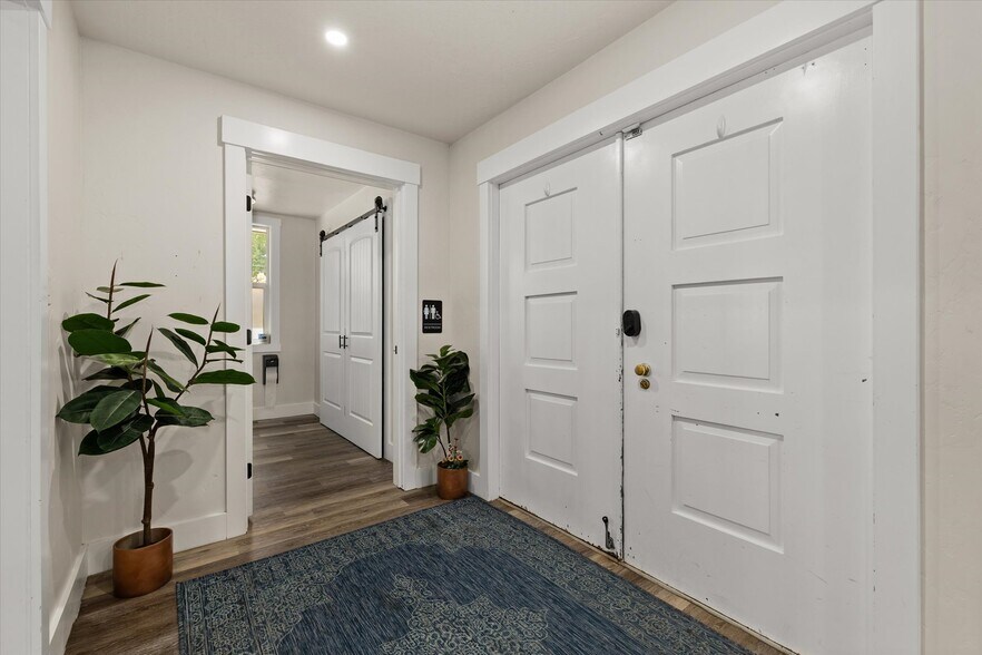 More Photos Of 224 17th Ave S, Nampa Religious Facility For Sale
