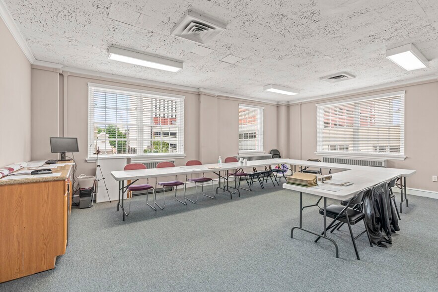 More Photos Of 15 W Front St, Trenton Office Residential For Sale