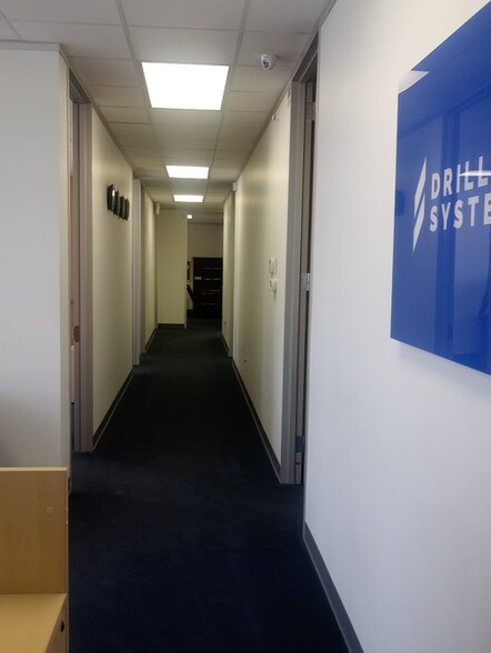 More Photos Of 1427 Vanderwilt Ln, Katy Warehouse For Lease