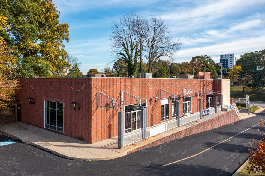 More Photos Of 268 W Dekalb Pike, King Of Prussia Freestanding For Lease