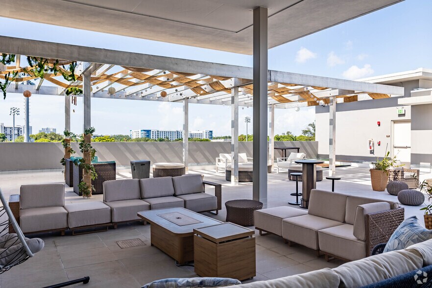 More Photos Of 2479 Northeast 192 Street, Miami Apartments For Sale
