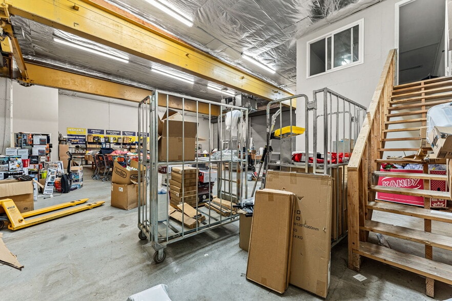 More Photos Of 960 W 1st St, Pomona Warehouse For Sale