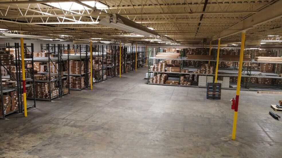 More Photos Of 2615 Elmhurst Ln, Portsmouth Warehouse For Lease